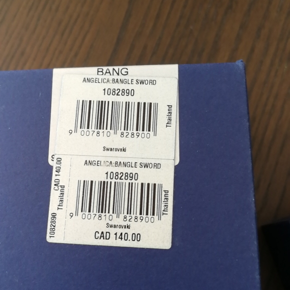 Swarovski Pirates of the Caribbean Bracelet - Picture 4 of 5